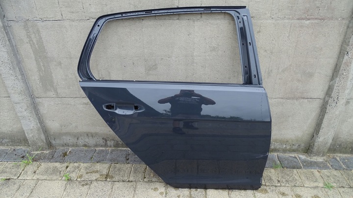 фото №1, Vw golf vii h/b 5g4 - дверь задние правые