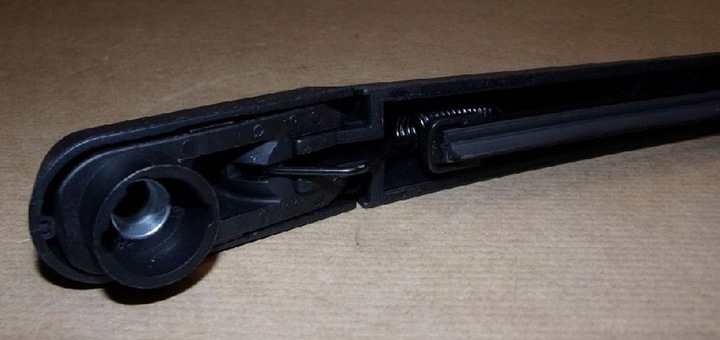 фото №1, Важіль двірники зад r clio iv+pióro