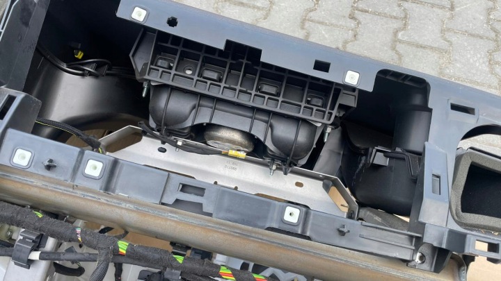 фото №6, Консоль торпедо роздавальна ремені подушка  citroen jumpy proace expert 26