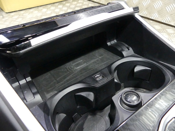 фото №16, Bmw 4 g22 sport оббивка сидіння підігрів диван обшивки тунель