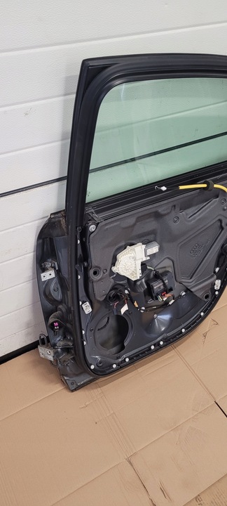 фото №8, Audi a6 c6 дверь правый зад lz7s