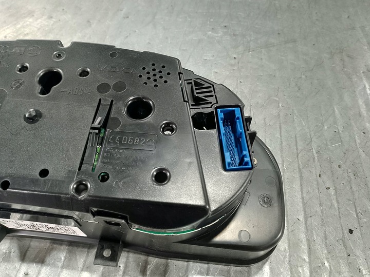 фото №8, Спідометр  vw passat b5 fl 3b0920807e 110.080.197/003 1.8t 20v