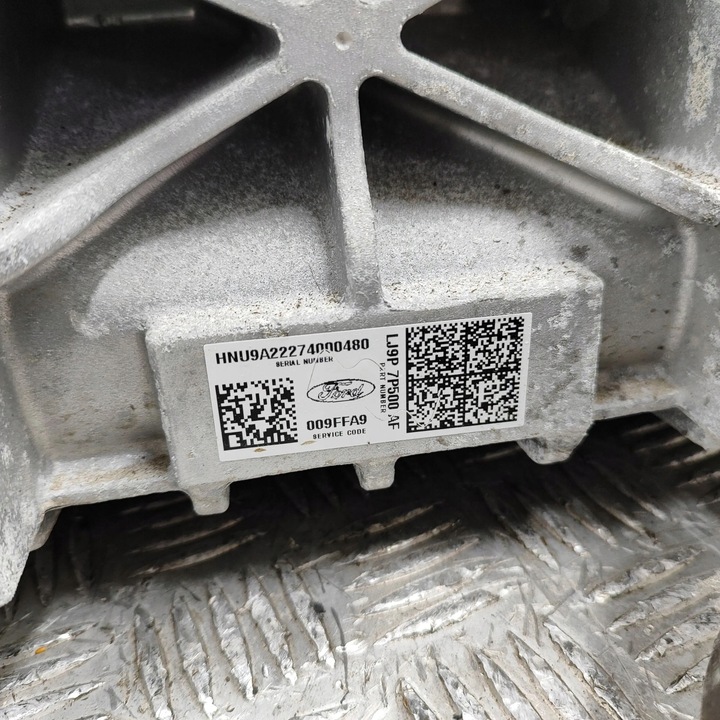 фото №8, Ford mustang mach-e 2023 двигун