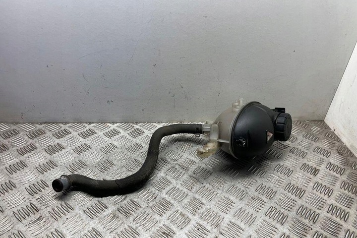 фото №7, Бачок расширительный mercedes-benz c w204 a2045000749 2.14l дизель