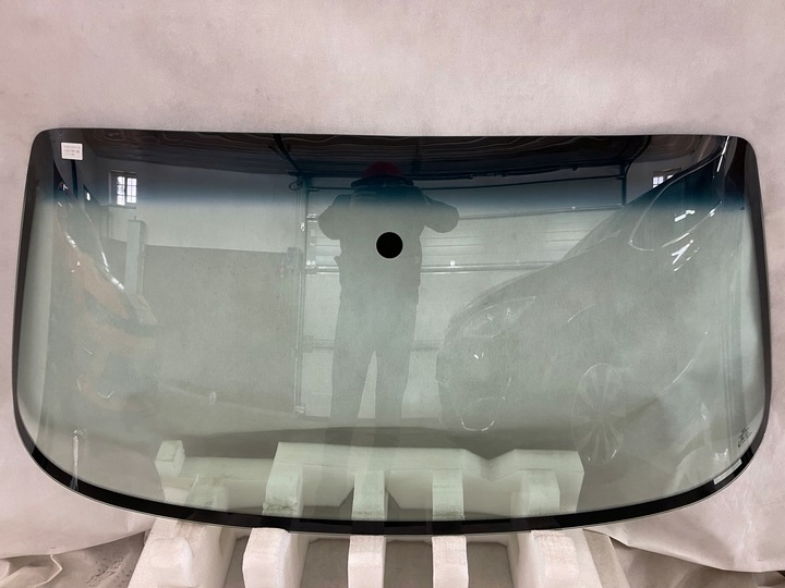 фото №1, Porsche 911 964 стекло передняя новая po 1988-