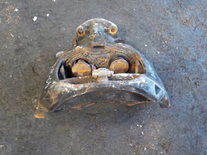 фото №1, Scania супорт гальмівний зад праві z012007