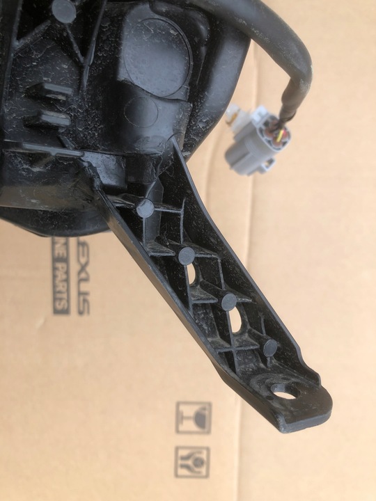 фото №8, Галоген drl правий lexus rx iv рестайлінг 4 pin 2019-