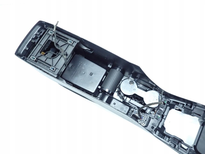 фото №11, Туннель подлокотник гнездо usb ручной европа skoda octavia iv 5e3 21r