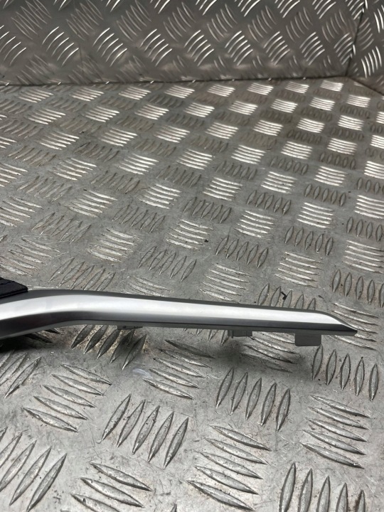 фото №6, Bmw (oem) 7911036 2' g42 защита молдинг туннеля среднего правая