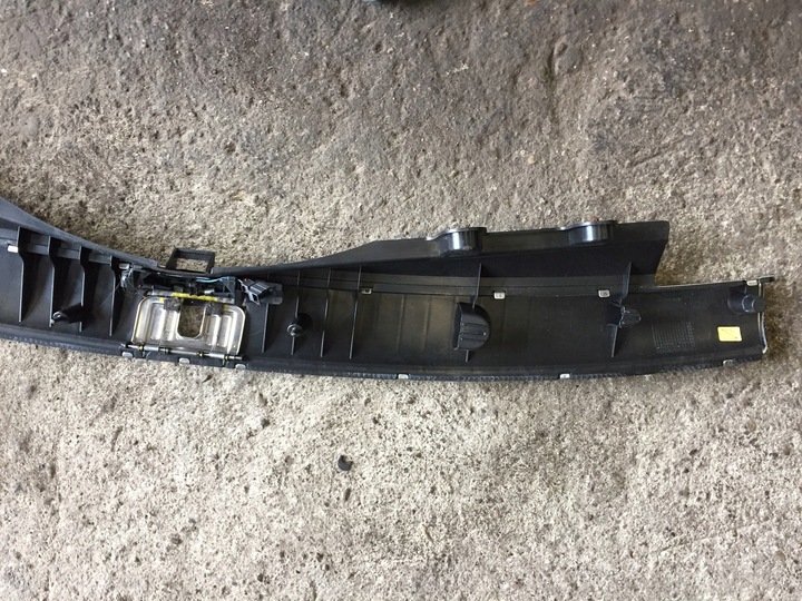 фото №8, Audi q7 4l захист порога багажника хром 4l0864483a