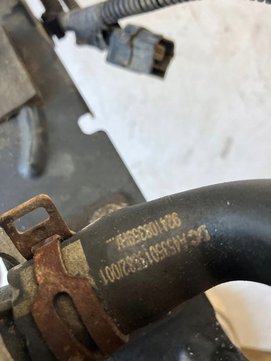 фото №5, Труби насос води twingo iii 0.9 tce 925164ca0a