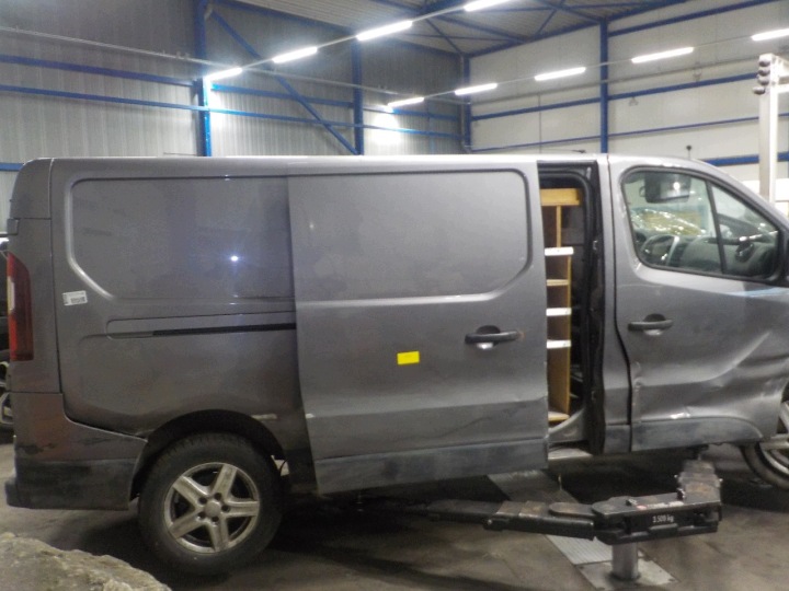 фото №8, Renault trafic 1fl/2fl/3fl/4fl 2015 - present дверь правая