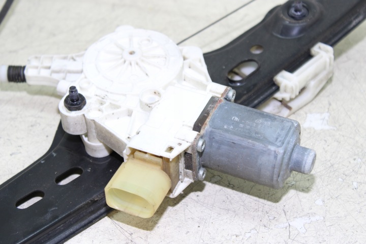 фото №7, Склопідйомник правий перед 7060266 bmw e90 e91 08r