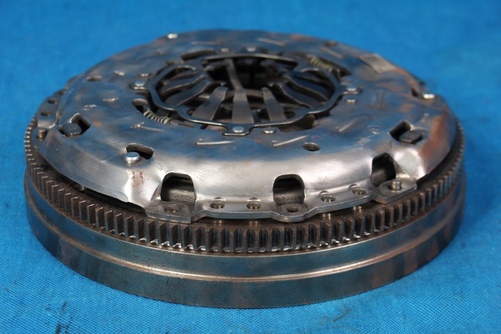 фото №13, Диск сцепления i диск прижимная оригинальный номер 04l141015d