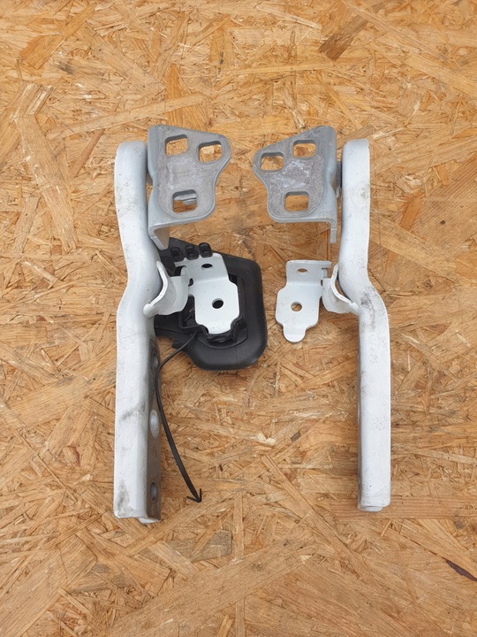 фото №3, Mercedes v-klasa vito w447 петли капота