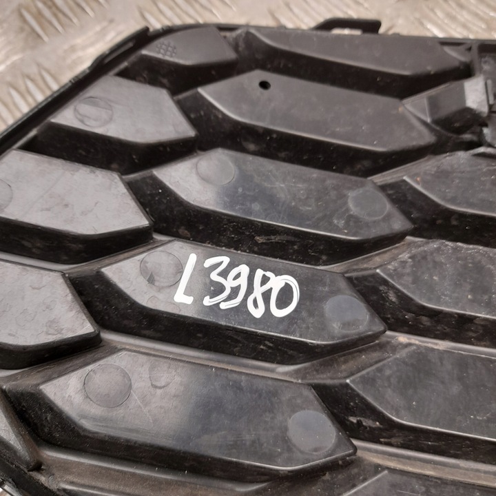 фото №5, Решётка радиатора audi a3 sedan 2021 8y0807682b