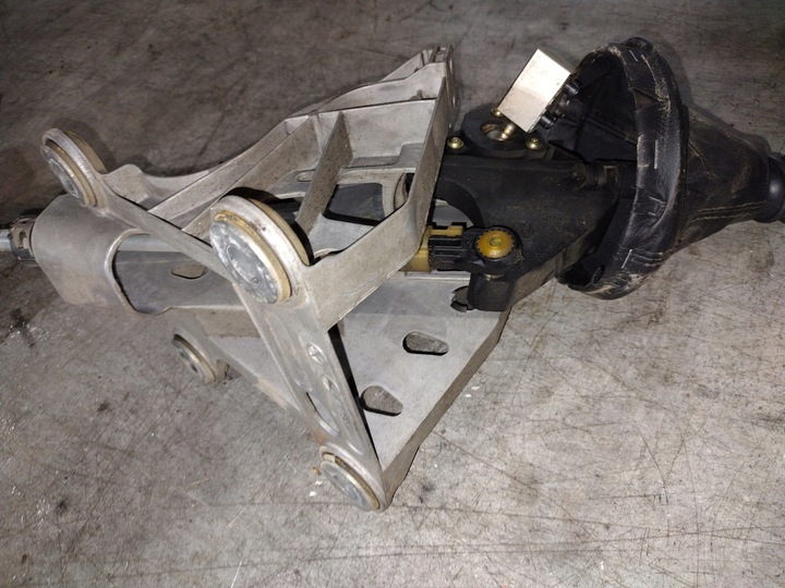 фото №6, Домкрат тросы изменения коробки передач 7h0711061c vw t5