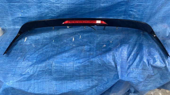фото №16, Hyundai i10 3 iii 19r- спойлер спойлер крышки багажника зад 87210-k7000