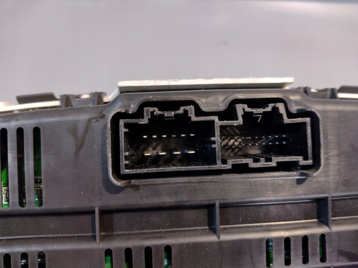 фото №13, Спидометр приборы dodge journey 2,0crd p56044842ag uk