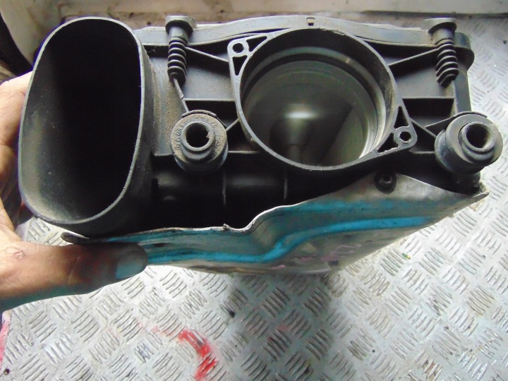 фото №7, Корпус фильтра воздуха mercedes w204 w212 2.2 cd a6510940320