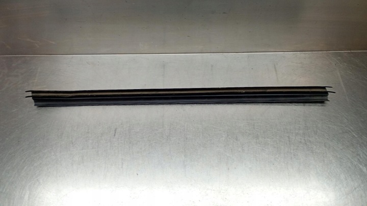 фото №1, Планка накладка прокладка двері праві зад задня 30762372 volvo xc60 i