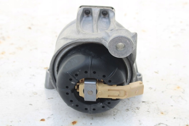 фото №11, Audi a4 a5 подушка двигателя лапи 8w0199371ct 8w0199371bh 4m0199371fc 8w0199