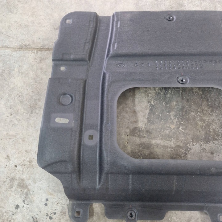 фото №7, Шумоизоляция защита шумоизоляция зад hyundai ioniq 6 oem 84129-kl000
