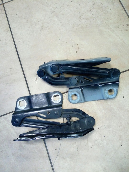 фото №1, Петля капота mercedes w251 kpl. оригинал.