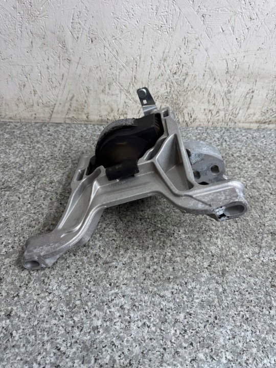 фото №9, Кронштейн подушка двигуна mazda 3 iv bp 2019-2025 2.0 b skyactiv-g