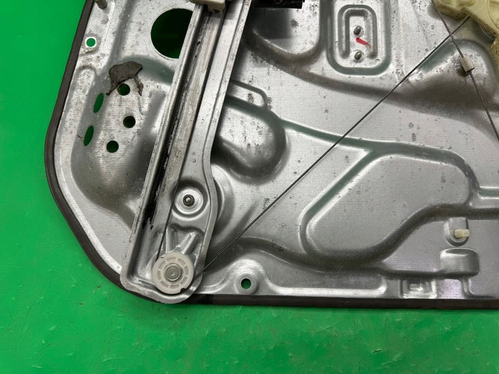 фото №10, Подъемник стекла левый переднее моторчик 82450-2r000 hyundai i30 i 1 07-