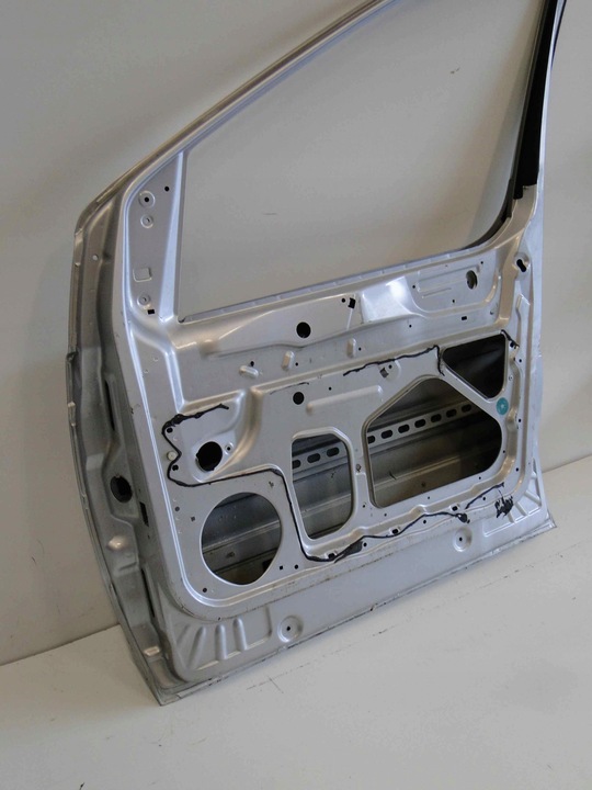 фото №10, Mercedes vaneo w414 414 дверь правые передние