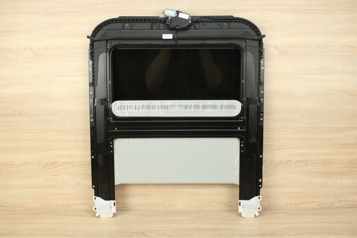 фото №10, Оригінальний люк ролета audi a5 8t рестайлінг 8t8877041e 8t8959591 14km!