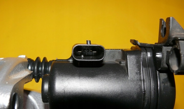 фото №14, Затискачі jarzma лівий праві зад mercedes cla c117 w117 276/9mm 13-16r.