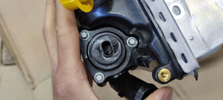 фото №10, Mercedes дроссельная заслонка a2761410125 радиаторов a1771901114 комплект