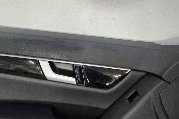 фото №15, Комплект сидений mercedes-benz c w204 a2045402210 дизель 2012