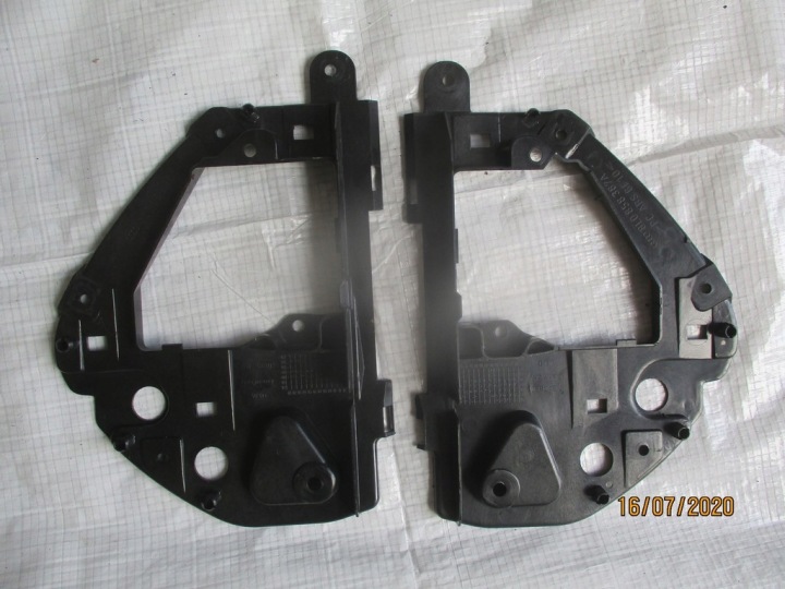 фото №9, Рамка запобіжників audi a3 8l leon 8l0858387a