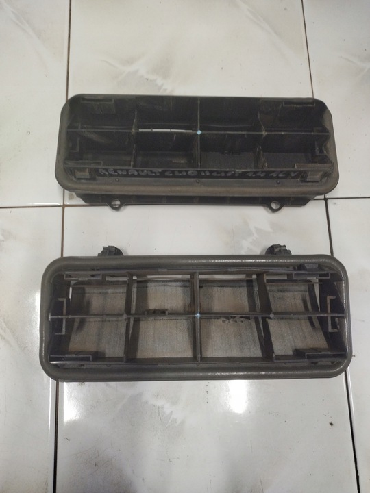 фото №1, 8200213712b решітка вентиляційна renault clio ii рестайлінг 1.4 16v