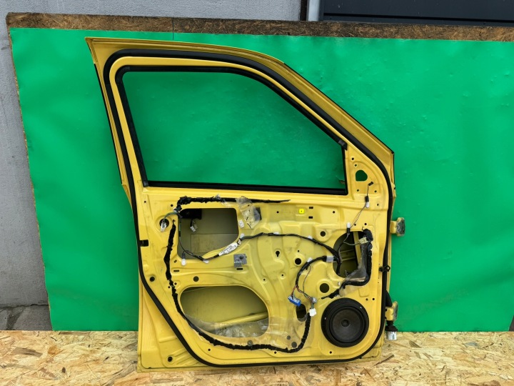 фото №11, Двери левые передние перед жёлтые suzuki swift iv mk6 05-10 5d лак: zcj
