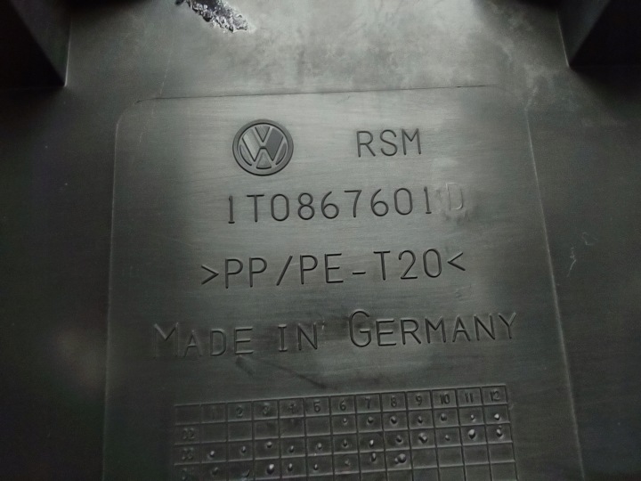 фото №13, Захист карта кришки багажника 1t0867601 vw touran i 1t оригінал
