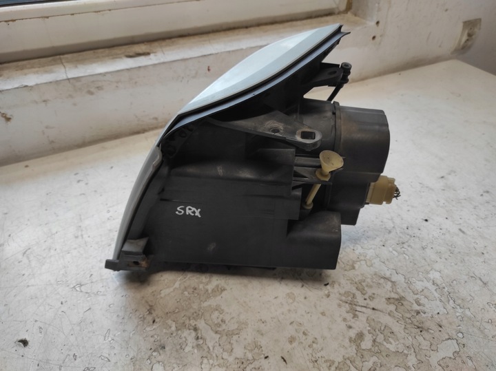 фото №6, Cadillac srx 1 i 03- лампа правая перед ксенон 15930600 - сцепление