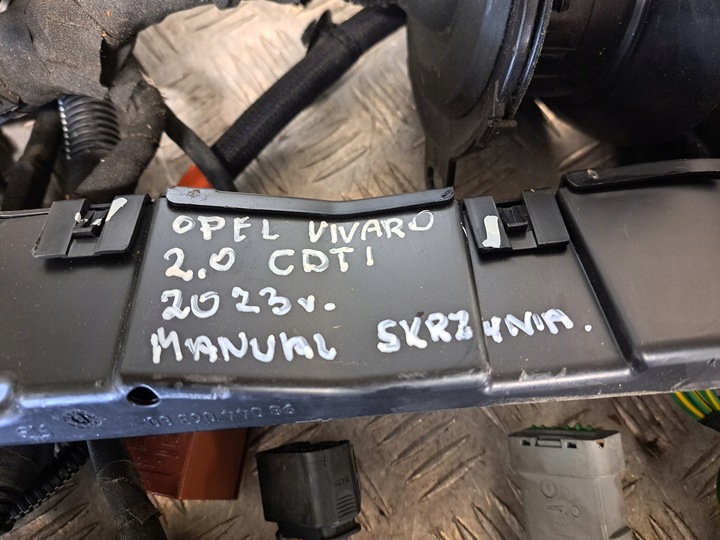 фото №9, Opel vivaro 2023 r 2.0 cdti механическая коробка передач установка камеры двигателя 9804848180