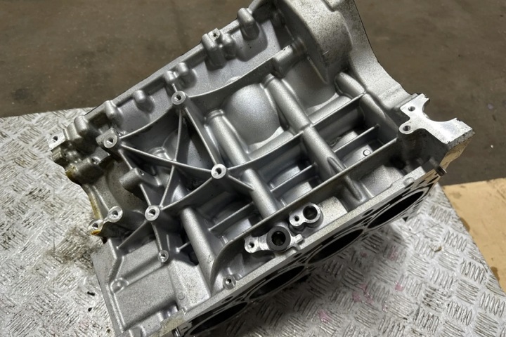 фото №13, Блок  двигуна mercedes-benz c w206 v0135133 3.0l 2023