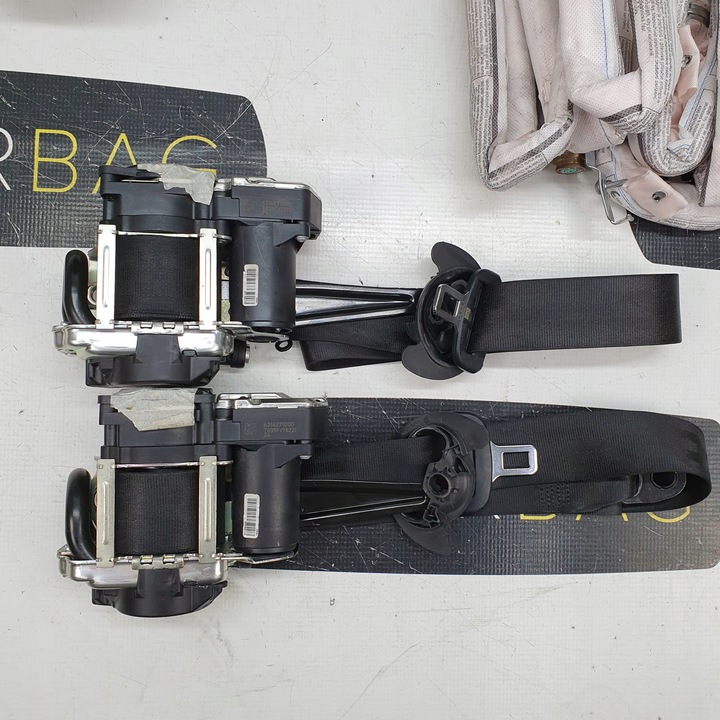 фото №9, Q3 83a панель консоль подушки ремни подушка безопасности