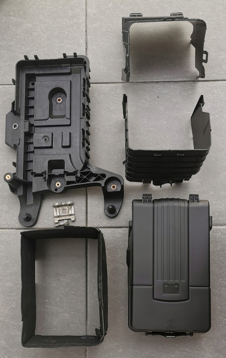 фото №10, Планка зажимная акумулятора 1j0803219 audi vw aso