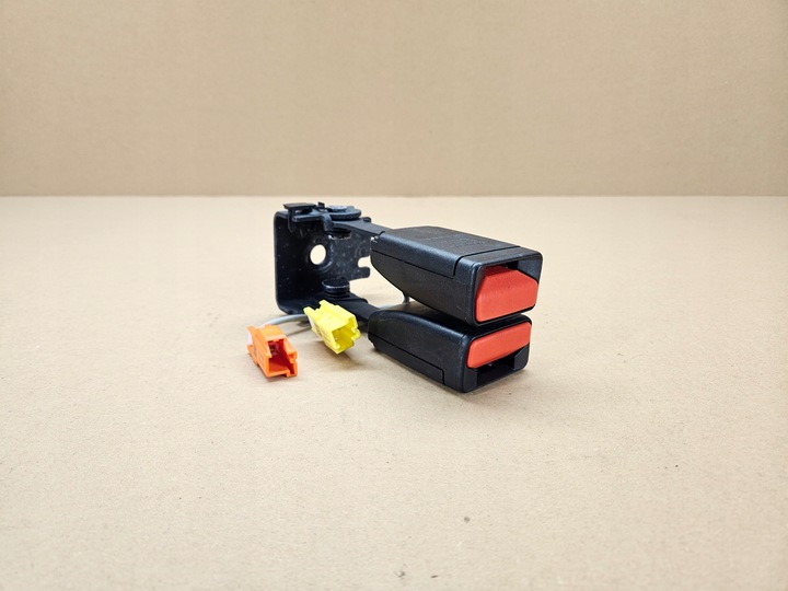 фото №1, Скоба ремня безопасности зад volvo xc40 c40 ex40 ec40