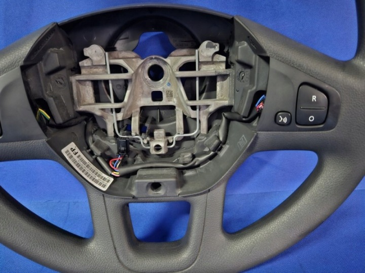 фото №9, Руль renault trafic iii