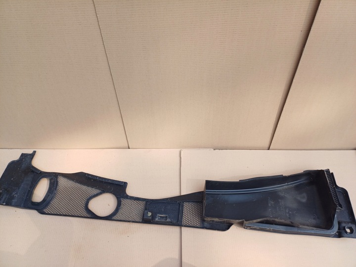 фото №5, Панель під лобовим склом audi a4 b8 nr. 8k1819447