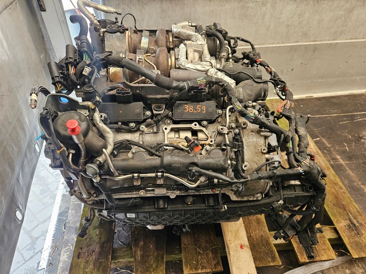 фото №9, W205 amg c63 177980 4.0 v8 bi turbo двигатель комплектный