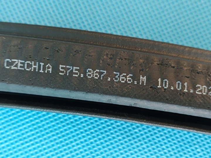 фото №9, Skoda karoq 2020r 1,5 tsi 110kw уплотнитель дверь правая перед 575867366m