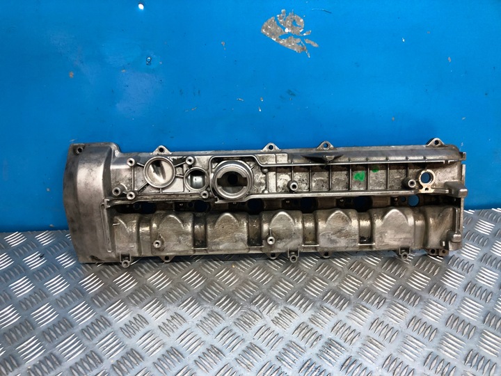 фото №1, Mercedes w220 w210 om613 3,2 cdi крышка клапанов 6130160305
